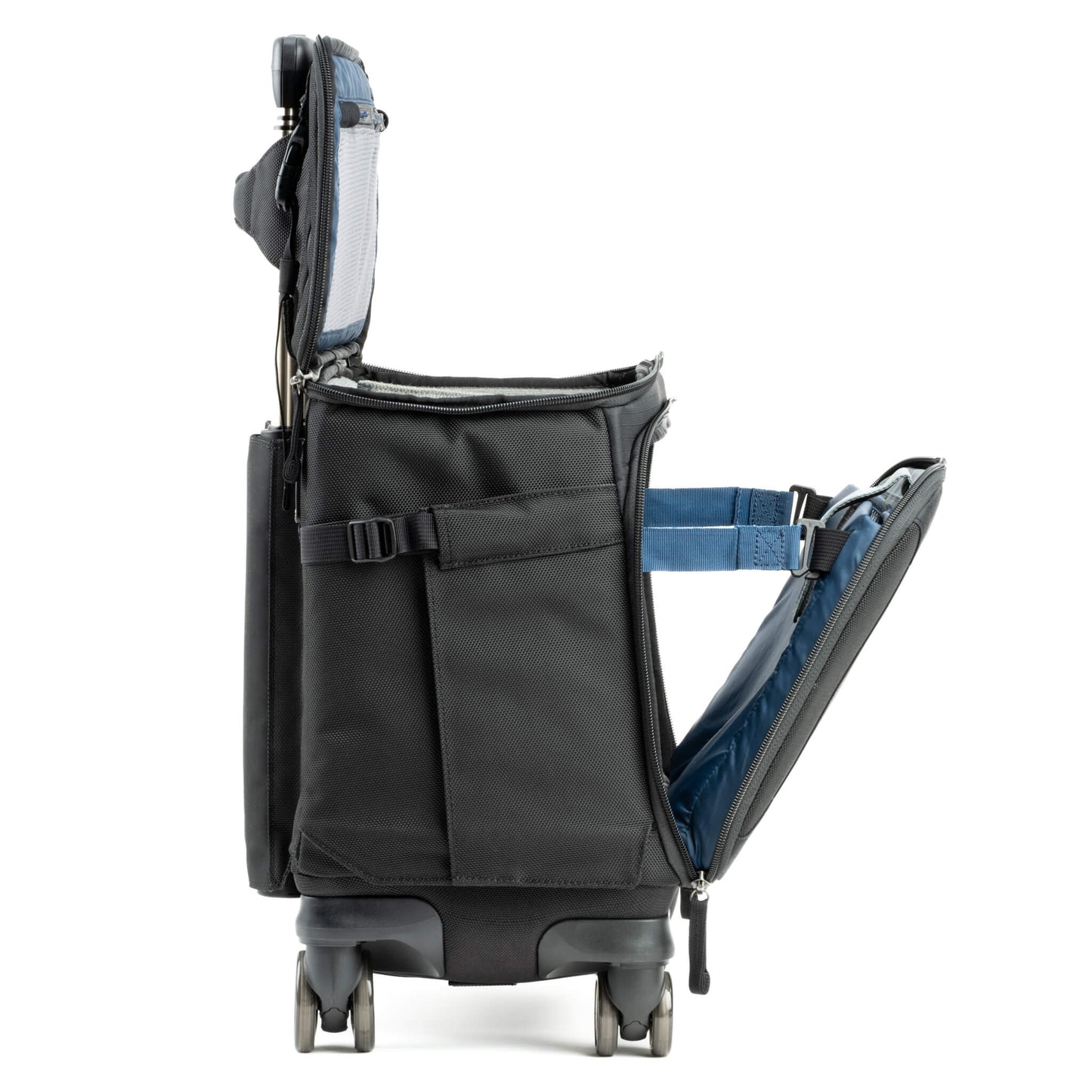 
                  
                    Dual access, front and top openings for rapid gear access
                  
                