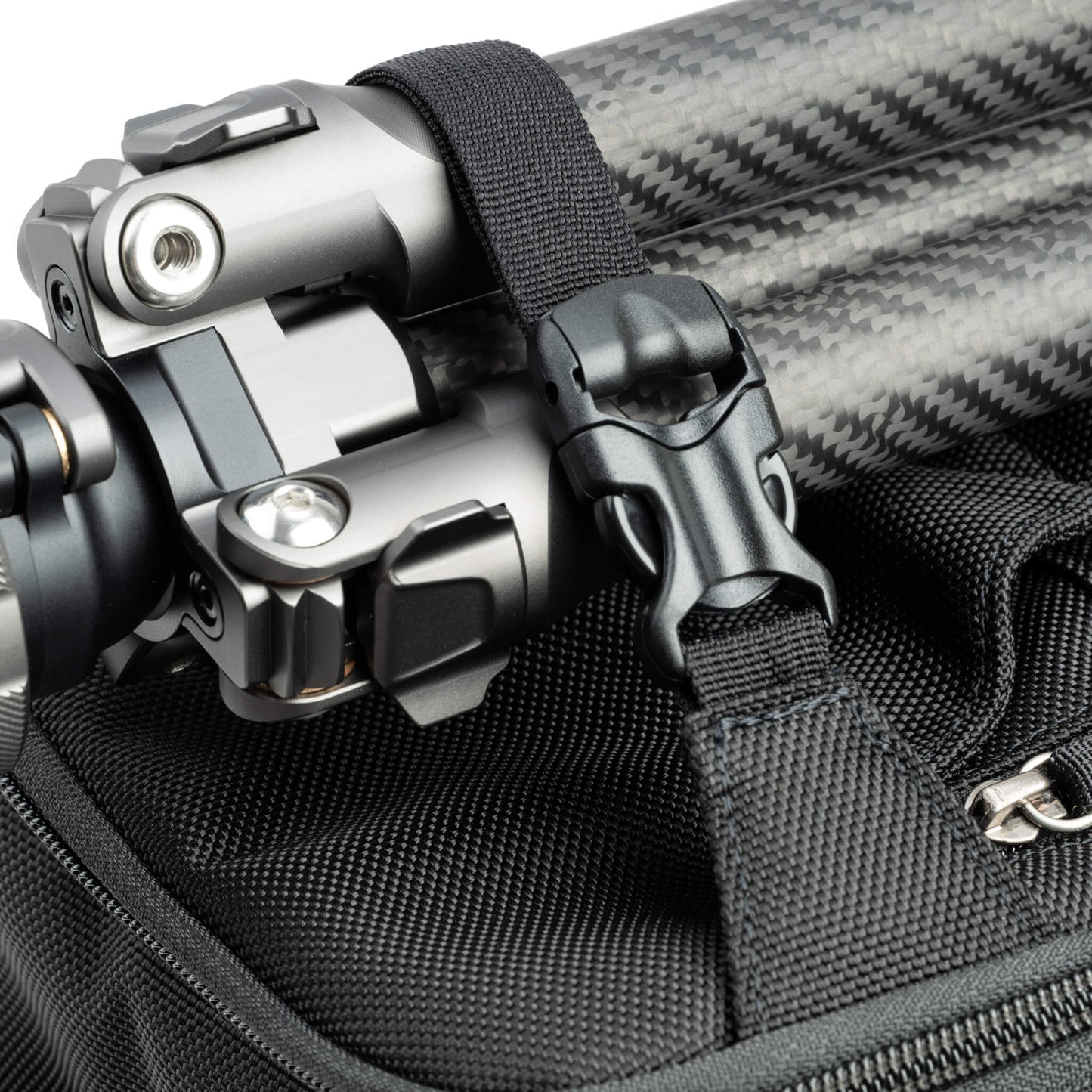 
                  
                    Included tripod straps with locking SR buckle
                  
                