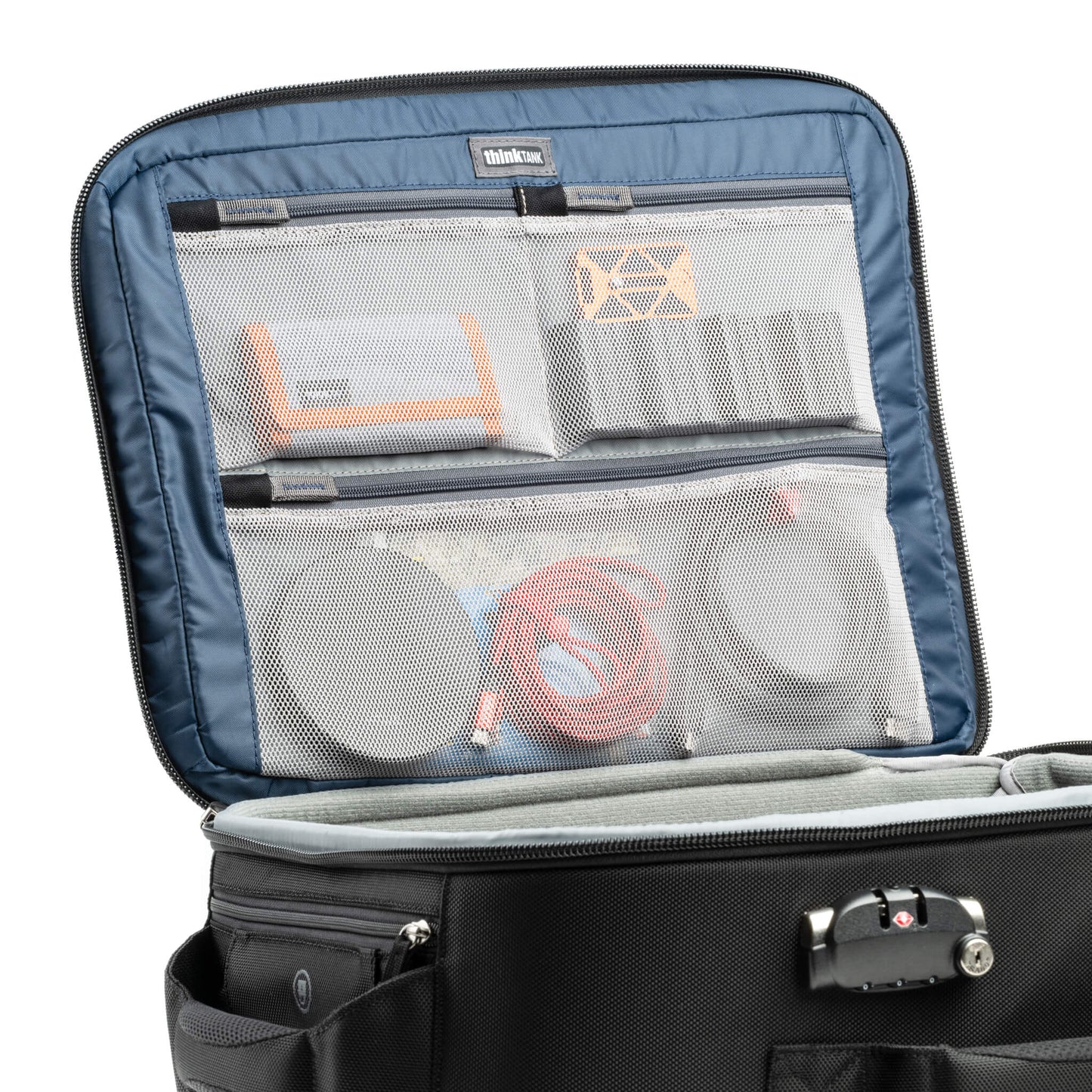
                  
                    Interior zippered mesh pockets for batteries, CF cards, filters, and other accessories
                  
                