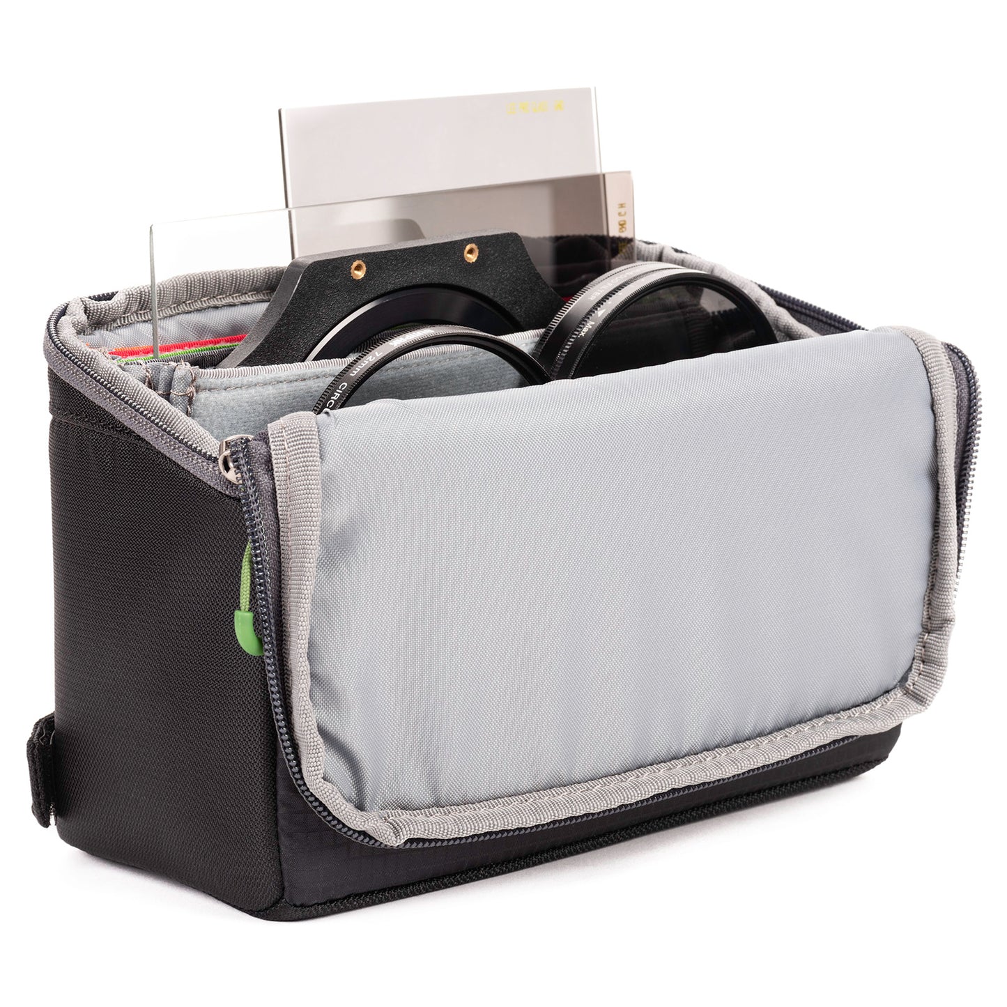 Holds up to six flat graduated ND filters up to 4x6” (100x150 mm) and six round filters up to 82mm diameter
