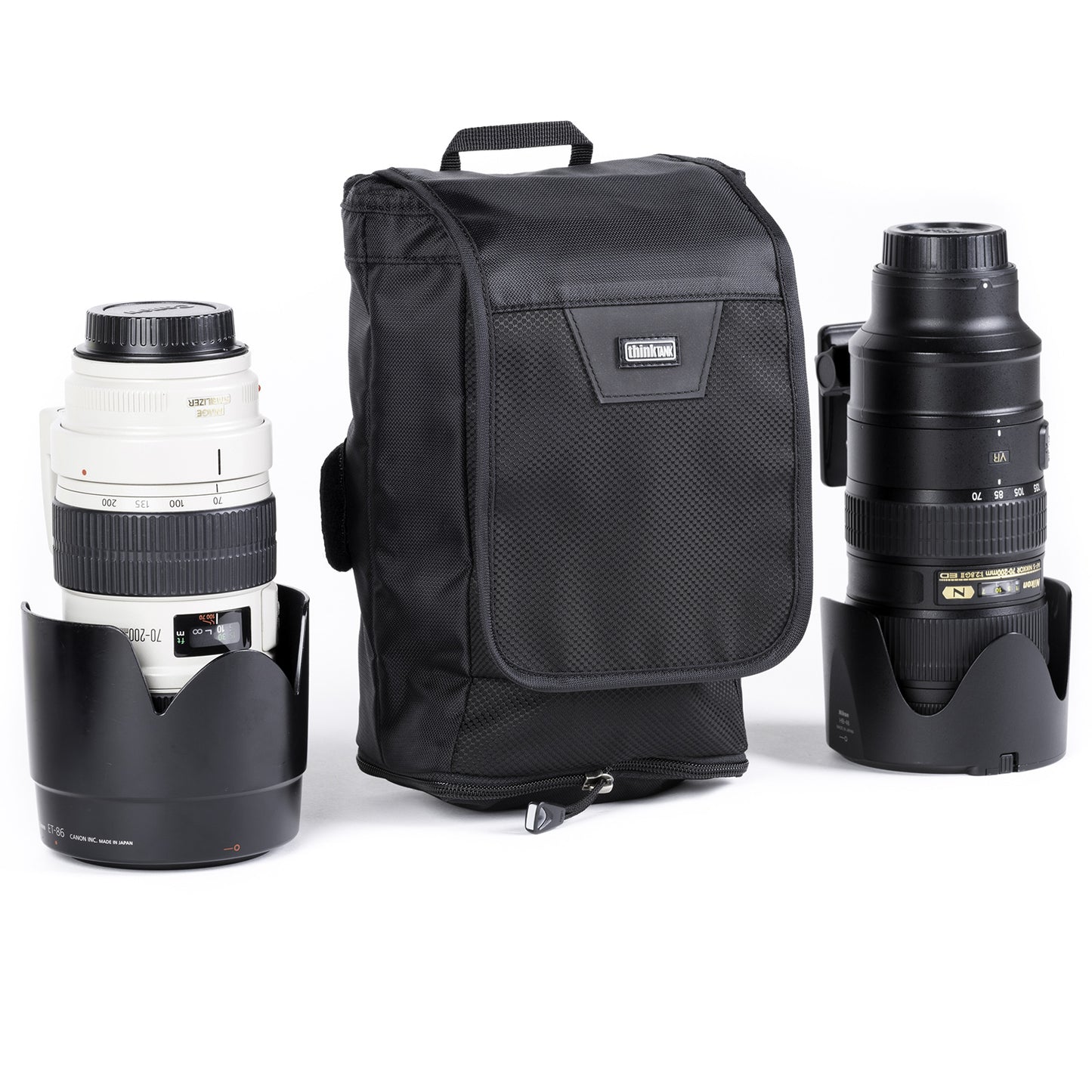 Accommodates a 70–200mm f/2.8 lens with hood reversed or in shooting position when popped down