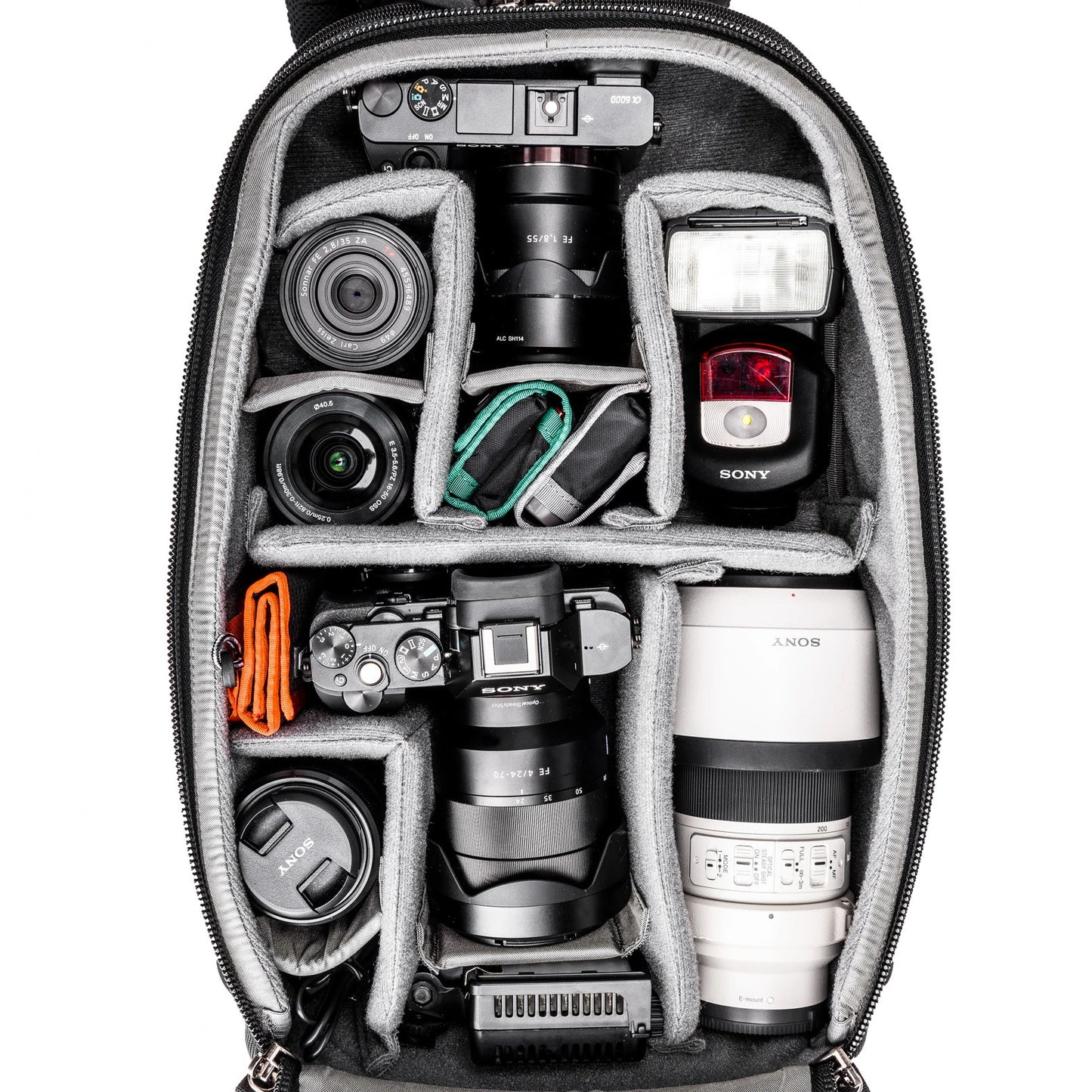 1–2 medium to large Mirrorless bodies with lens attached, 5–8 a dditional lenses, up to
a 10” tablet and a 15” laptop.